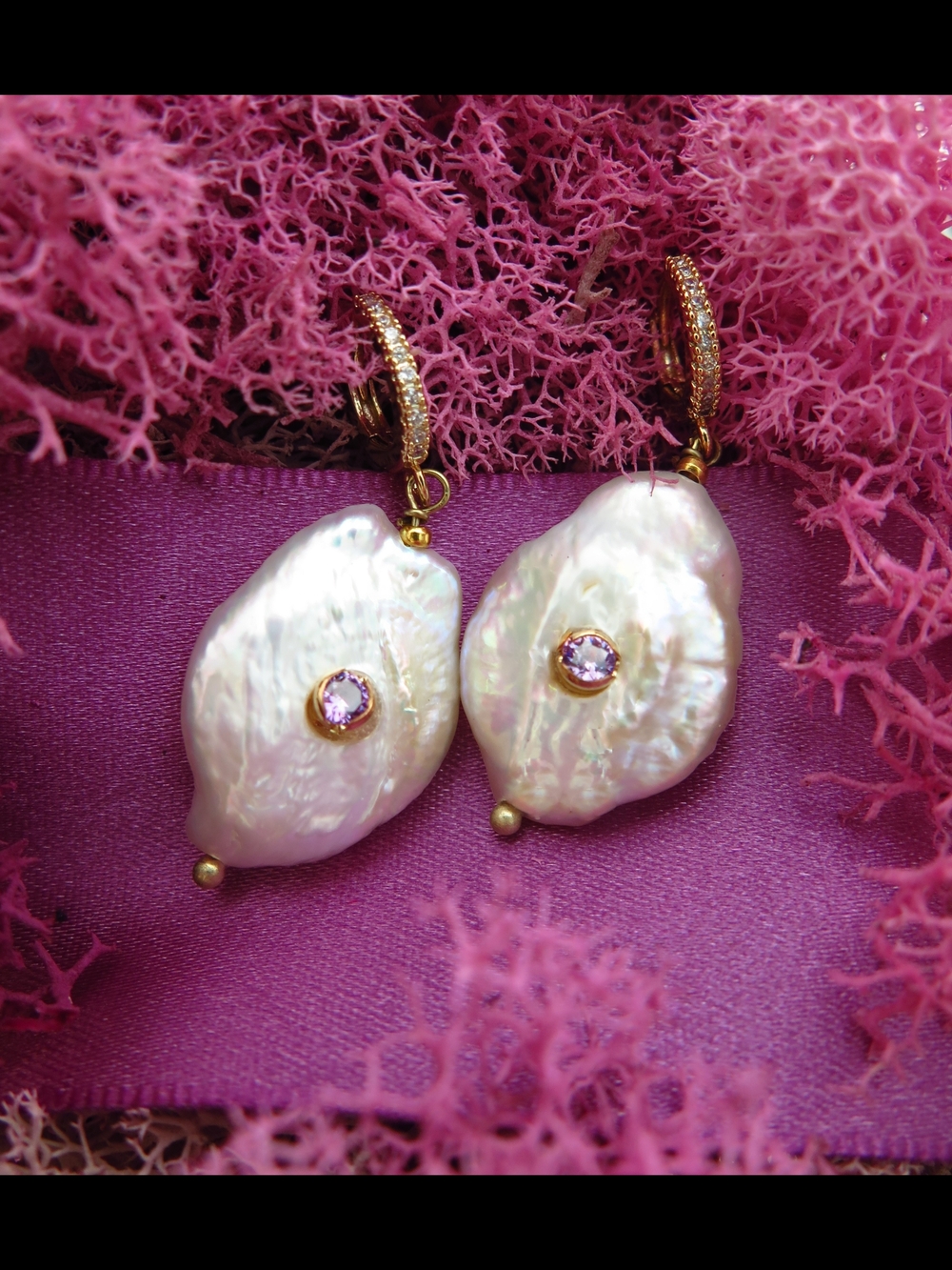 Brand New Cute *Amethyst Baroque Pearl *Timeless Huggie Dangle Earrings